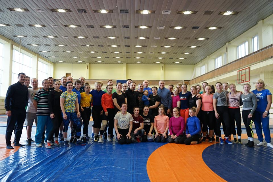 Міністр молоді та спорту Вадим Гутцайт та Сергій Бубка завітали до борцівської зали
