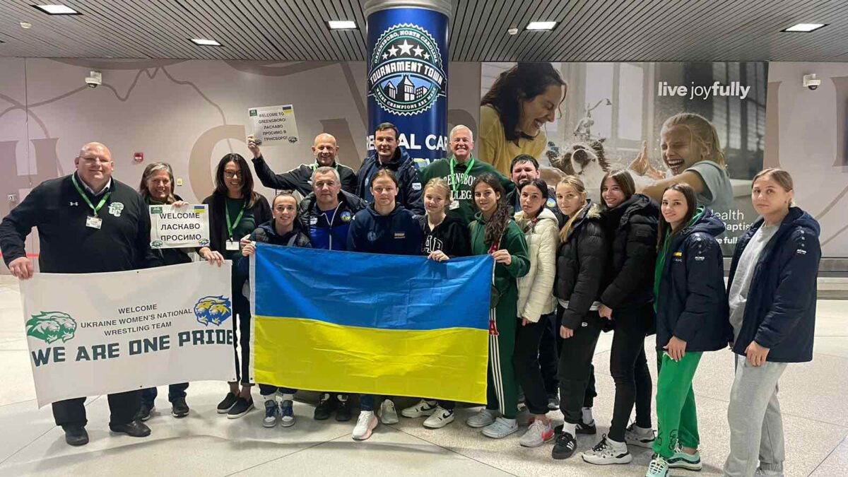 Українські борчині їдуть в Грінсборо коледж