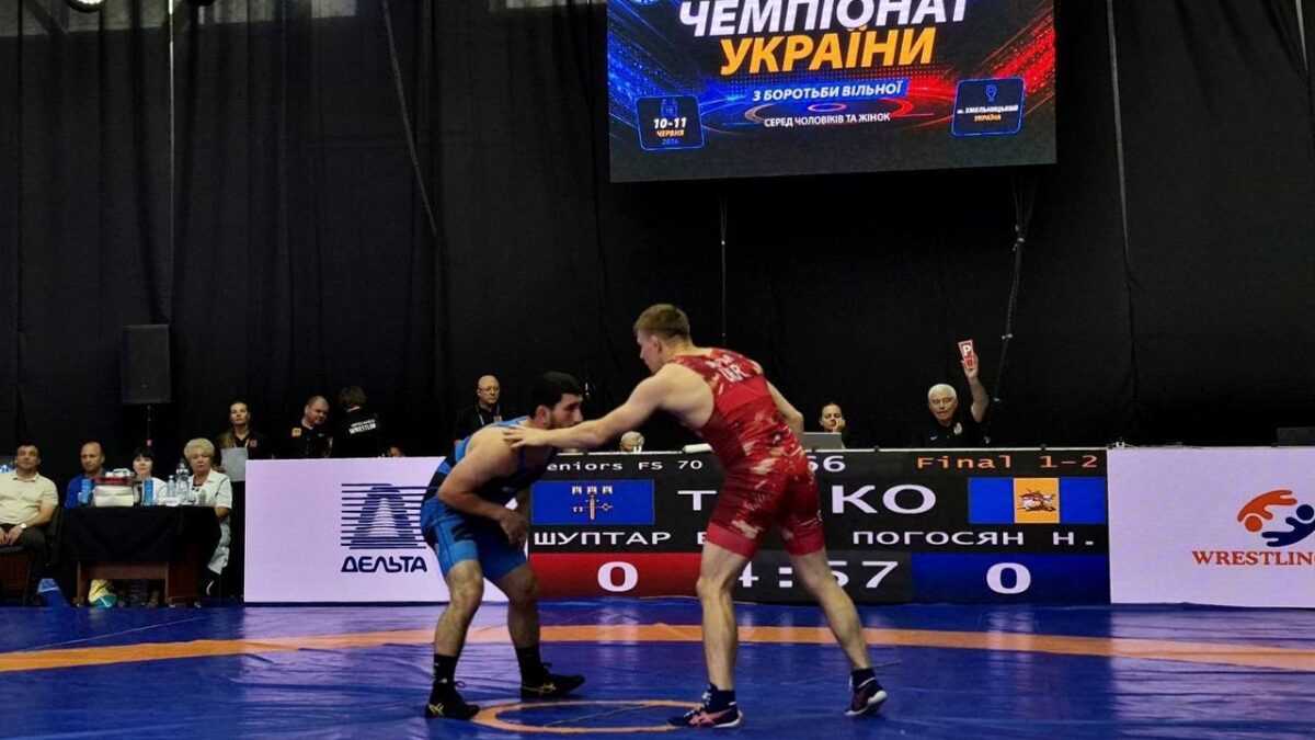 ВІДЕОРЕПОРТАЖІ з чемпіонату України з вільної боротьби