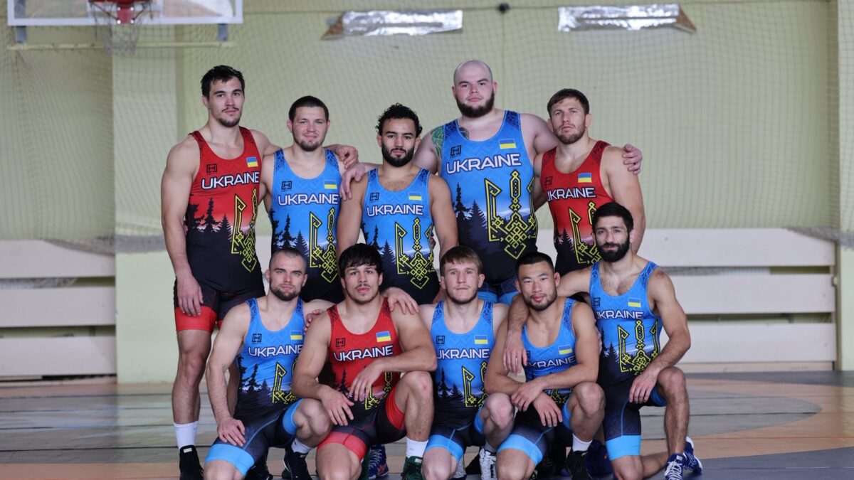Склад команди класикiв на Чемпіонат світу