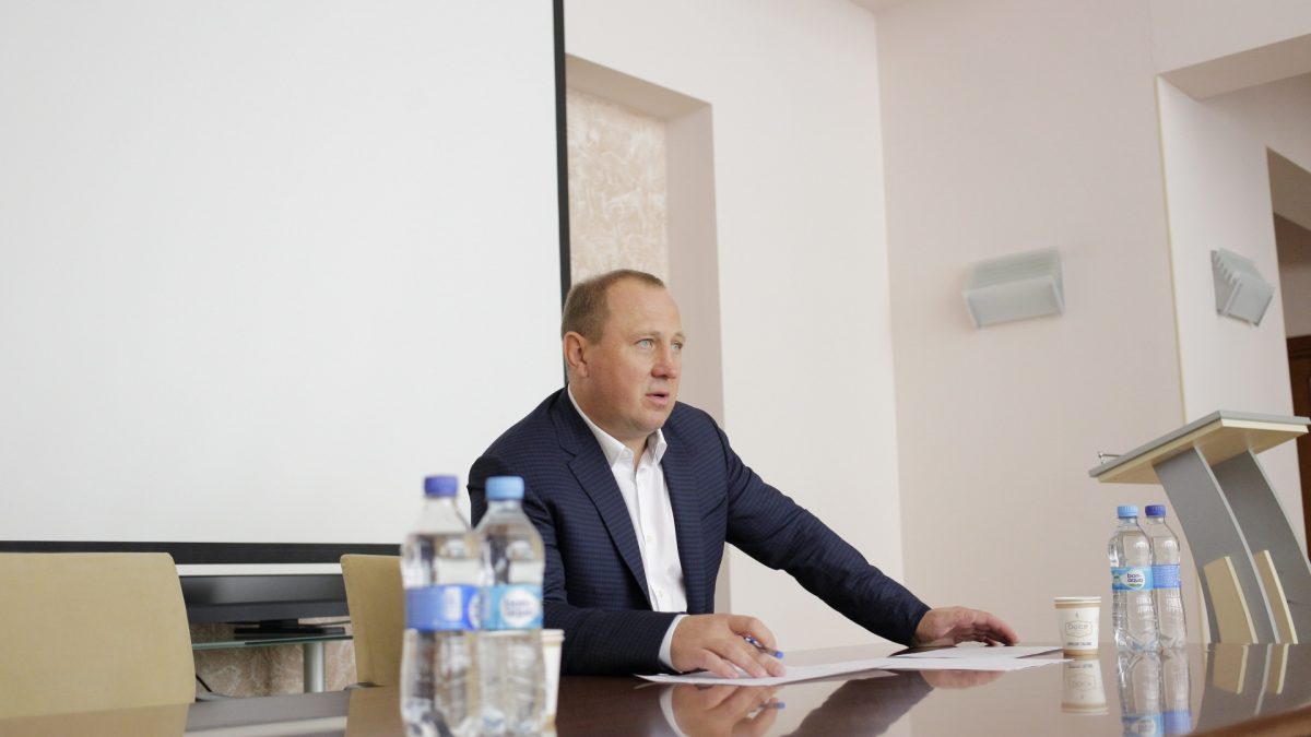 Президент ФГРБУ провів робочу нараду в Кременчуці