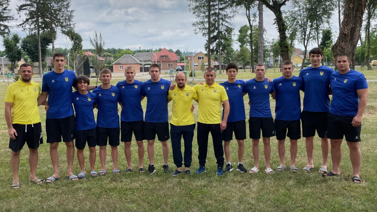 Склад команди класиків на ЧЄ U20