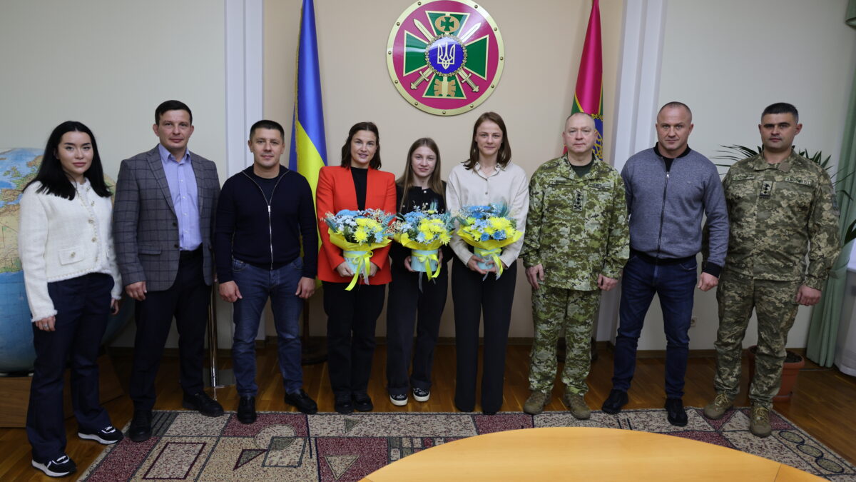Прикордонники привітали борчинь